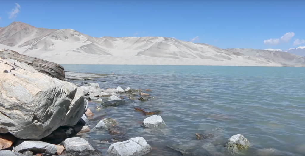 White Sands Lake China - Landscapes Collab | Packs Light