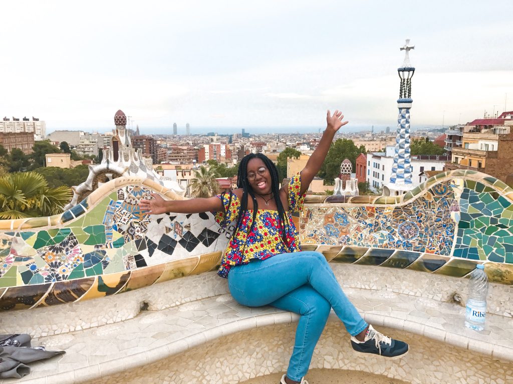 Young Travelers Network_Shermee_-__Barcelona__Spain Black Travel
