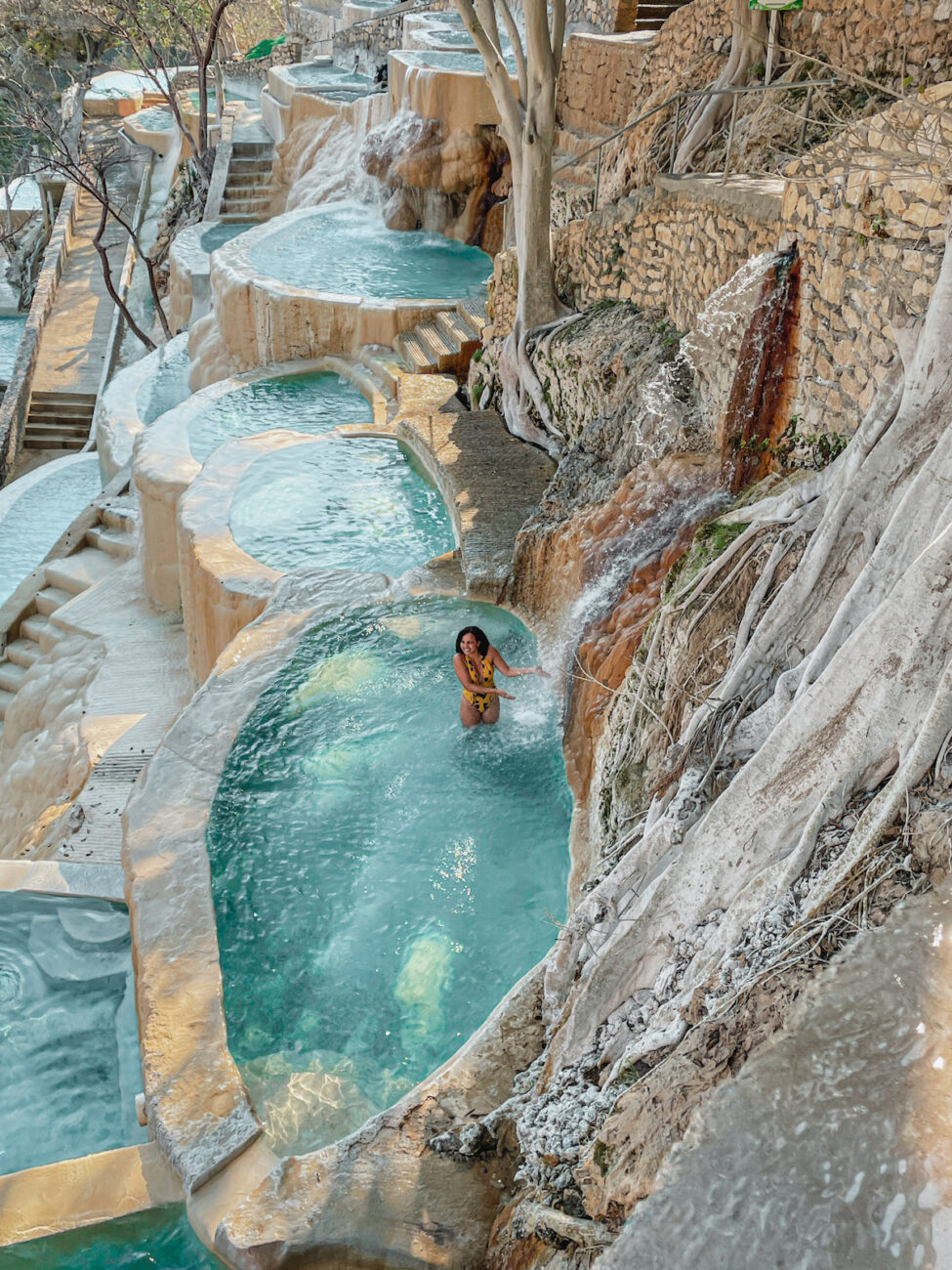  Las Grutas hot springs