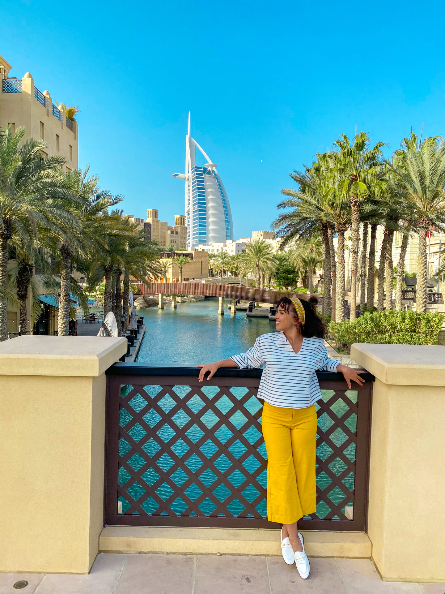 WHAT TO WEAR IN DUBAI AS A WOMAN OR MAN - Arzo Travels | What to wear in  dubai, Dresses in dubai, Dubai dress code